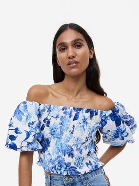 H&M Blue Floral Off Shoulder Crop Top L NWT Puff Sleeve Boho Summer